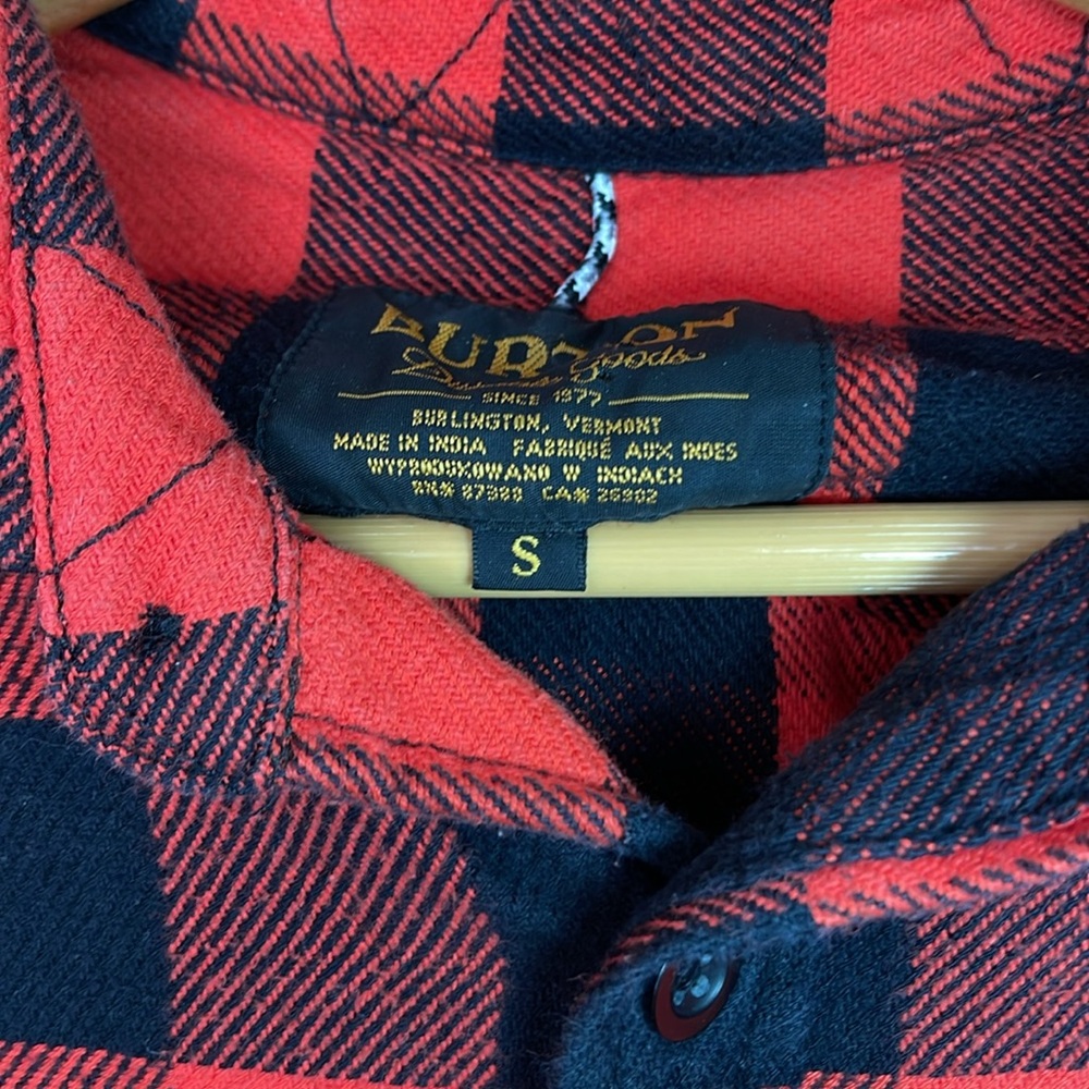 Burton Men's Red and Black Plaid Flannel Long Sleeve 100% Cotton Small Shirt - Picture 3 of 7